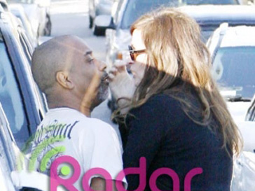 Джулия Робертс (Julia Roberts) дерется с фотографом Джулия Робертс (Julia Roberts) дерется с фотографом
