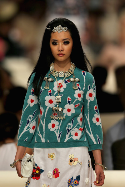 Показ Chanel Cruise 2014/15 Показ Chanel Cruise 2014/15