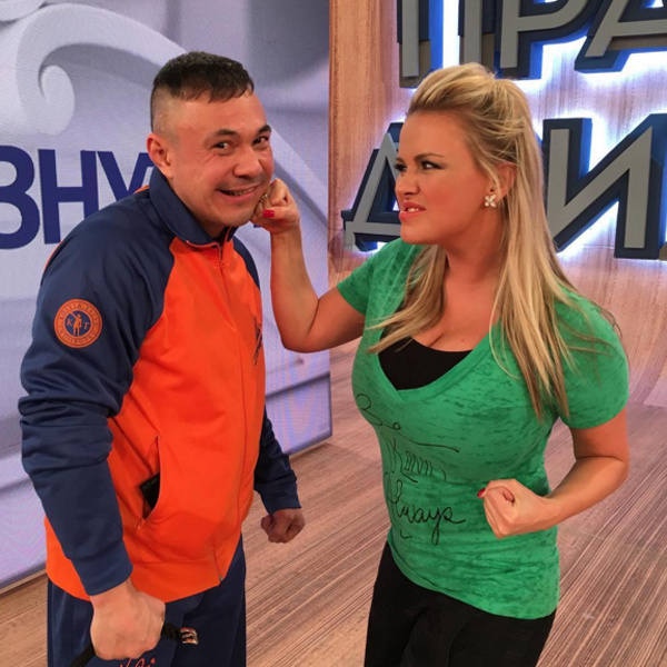 Анна Семенович побила Костю Цзю Анна Семенович побила Костю Цзю