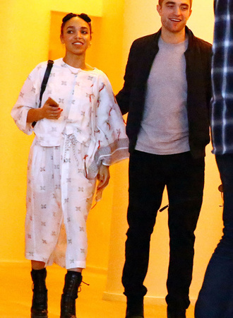 Талия Барнетт и Робрет Паттинсон