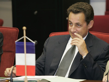 Николя Саркози (Nicolas Sarkozy) продолжает высылку цыган Николя Саркози (Nicolas Sarkozy) продолжает высылку цыган