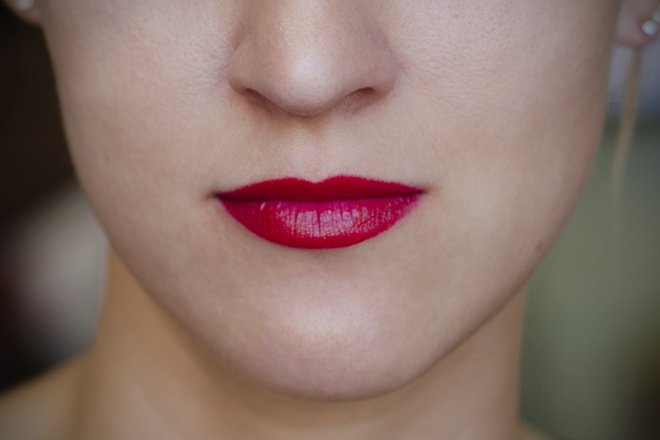 Губная помада «Ультра» от AVON, оттенок Sangria Губная помада «Ультра» от AVON, оттенок Sangria