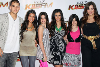 Сестры и брат Ким Кардашиан: Роберт, Кортни, Кендалл, сама Ким, Кайли и Кло