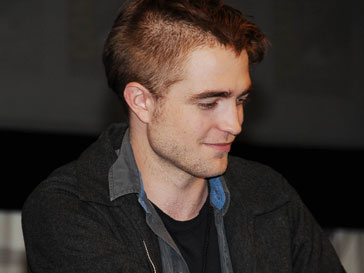 Роберт Паттинсон (Robert Pattinson) записывает дебютный альбом Роберт Паттинсон (Robert Pattinson) записывает дебютный альбом