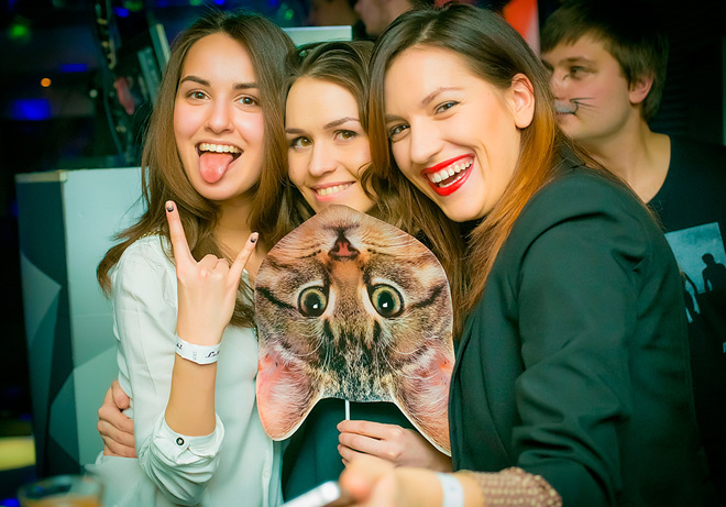 девушки бесплатно девушки бесплатно