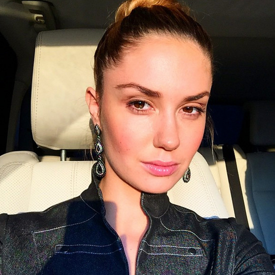 Жена Павла Прилучного Агата Муцениеце попала в аварию Жена Павла Прилучного Агата Муцениеце попала в аварию