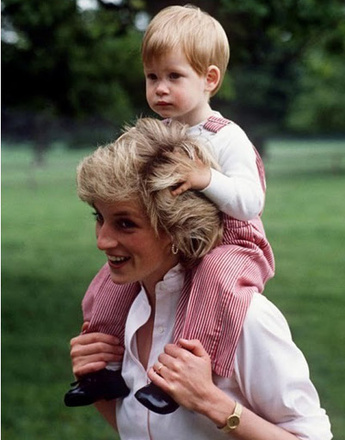 Принц Уильям (Prince William) с мамой Леди Дианой (Lady Diana)