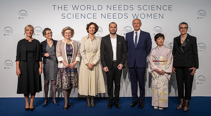 21-я международная премия L’ORÉAL-UNESCO «Для женщин в науке» 21-я международная премия L’ORÉAL-UNESCO «Для женщин в науке»