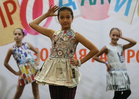 показ бумажной моды Paper Fashion Art показ бумажной моды Paper Fashion Art