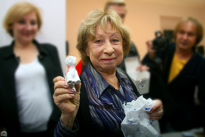 Лие Ахеджаковой в Петербурге подарили собаку