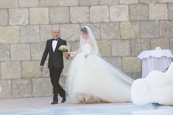 Невеста с отцом