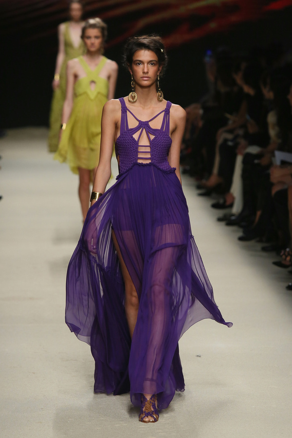 50 самых красивых платьев Недели моды в Милане