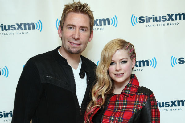 Лидер группы Nickelback и певица Аврил Лавин пока еще супруги... Лидер группы Nickelback и певица Аврил Лавин - пока еще супруги...