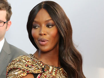 Наоми Кэмпбелл (Naomi Campbell) мстит новой пассии Владислава Доронина Наоми Кэмпбелл (Naomi Campbell) мстит новой пассии Владислава Доронина.