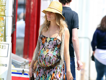 Сиенна Миллер (Sienna Miller) и Том Старридж (Tom Sturridge) впервые стали родителями Сиенна Миллер (Sienna Miller) и Том Старридж (Tom Sturridge) впервые стали родителями