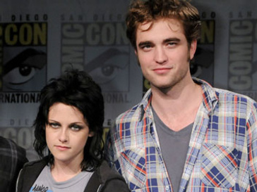 Роберт Паттинсон (Robert Pattinson) и Кристен Стюарт (Kristen Stewart) ищут уединения Роберт Паттинсон (Robert Pattinson) и Кристен Стюарт (Kristen Stewart) ищут уединения