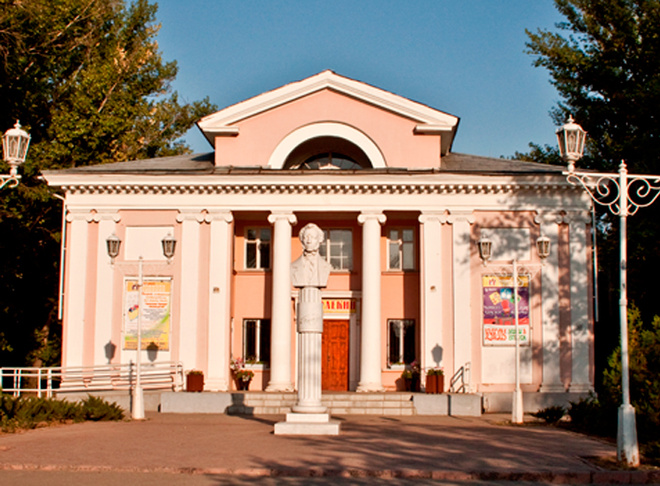 Памятник Пушкину в Волжском памятник Пушкину, памятники Волгограда