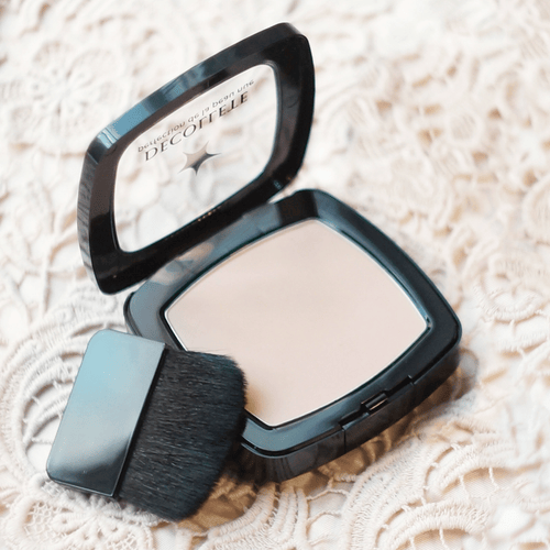 Л'Этуаль: Decollete Perfection de la peau nue Л'Этуаль: Decollete Perfection de la peau nue