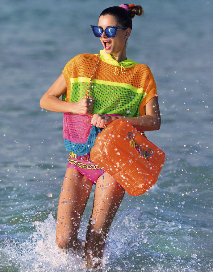 Хит пляжной моды: яркие цвета