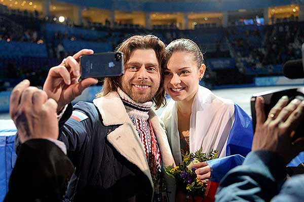 Петр Чернышев Аделина Сотникова Петр Чернышев Аделина Сотникова