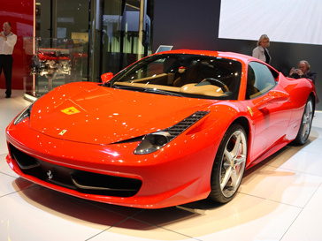 Автомобиль Ferrari Автомобиль Ferrari