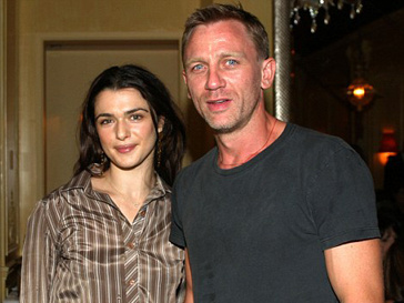 Рейчел Вайс (Rachel Weisz) счастлива в браке и, возможно, скоро снова станет мамой. Рейчел Вайс (Rachel Weisz) счастлива в браке и, возможно, скоро снова станет мамой.