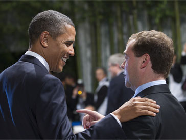 Барак Обама (Barack Obama) и Дмитрий Медведев встретились на саммите АТЭС как друзья Барак Обама (Barack Obama) и Дмитрий Медведев встретились на саммите АТЭС как друзья