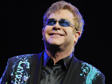 Элтон Джон (Elton John) попал в неловкую ситуацию Элтон Джон (Elton John) попал в неловкую ситуацию