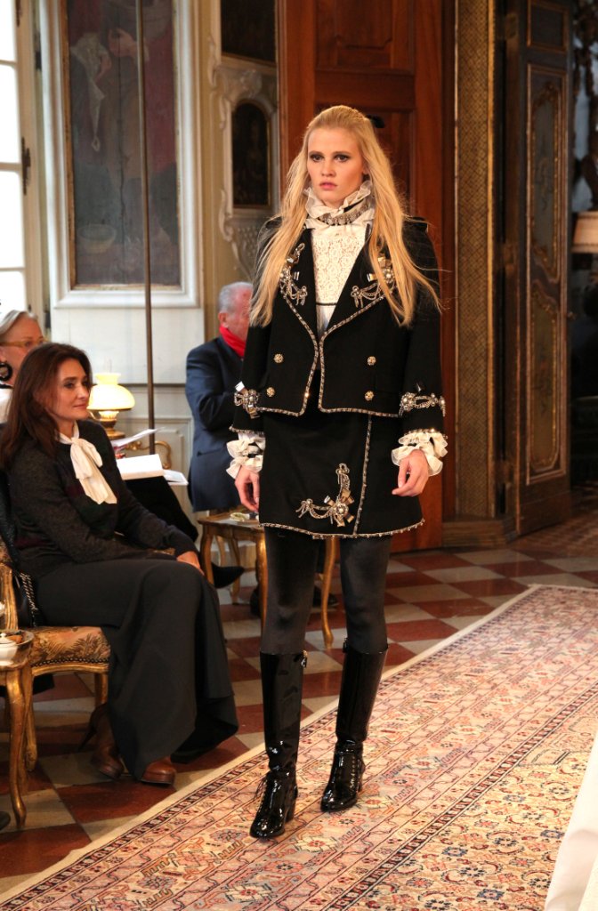 Показ Chanel Métiers d'Art 2014 в Зальцбурге