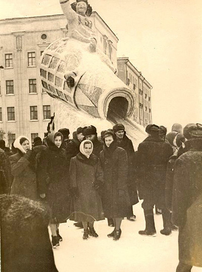 Театральная площадь в Новый год