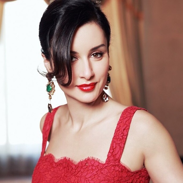 Тина Канделаки