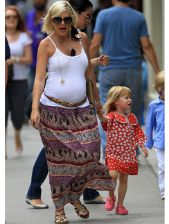 Тори Спеллинг (Tori Spelling) Тори Спеллинг (Tori Spelling)