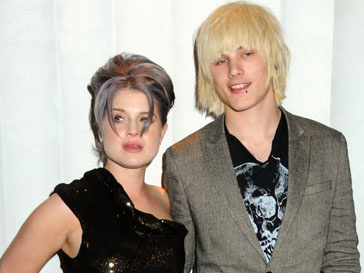 Келли Осборн (Kelly Osbourne) рассталась со своим бойфрендом Люком Ворролом (Luke Worrall) Келли Осборн (Kelly Osbourne) рассталась со своим бойфрендом Люком Ворролом (Luke Worrall)