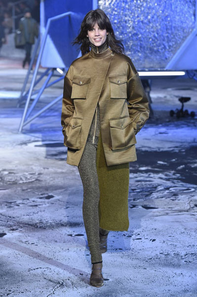 Показ H&M Studio осень-зима 2015 Показ H&M Studio осень-зима 2015