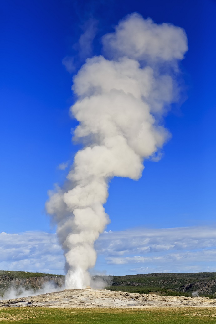Old Faithful («Старый служака»), Йеллоустонский национальный парк, США 