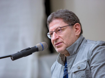 Лекция-консультация Михаила Лабковского «Как перестать беспокоиться и начать радоваться» Лекция-консультация Михаила Лабковского «Как перестать беспокоиться и начать радоваться»