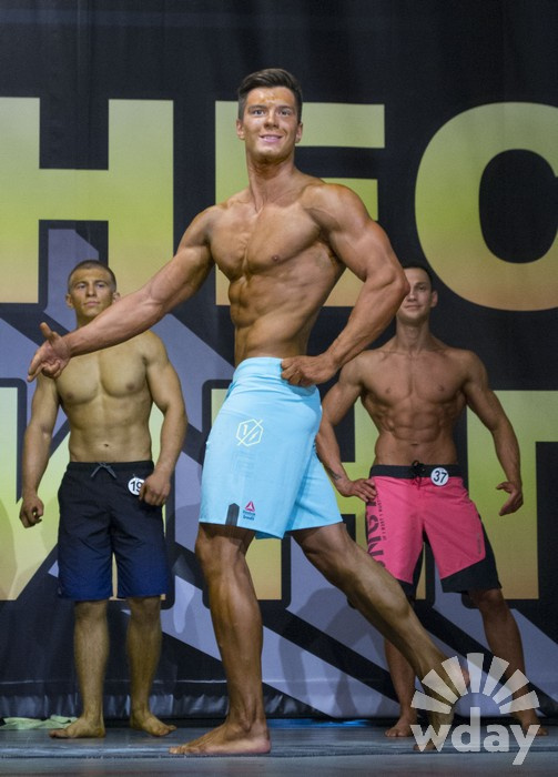 Пятнадцатый открытый чемпионат Волгоградской области по бодибилдингу и фитнесу: фото участников Бидибилдинг, бодибилдеры