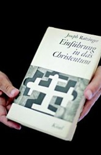 В 60-е годы на меня в духовном смысле сильно повлияла книга Йозефа Ратцингера, нынешнего папы Бенедикта XVI, «Христианская вера вчера и сегодня».