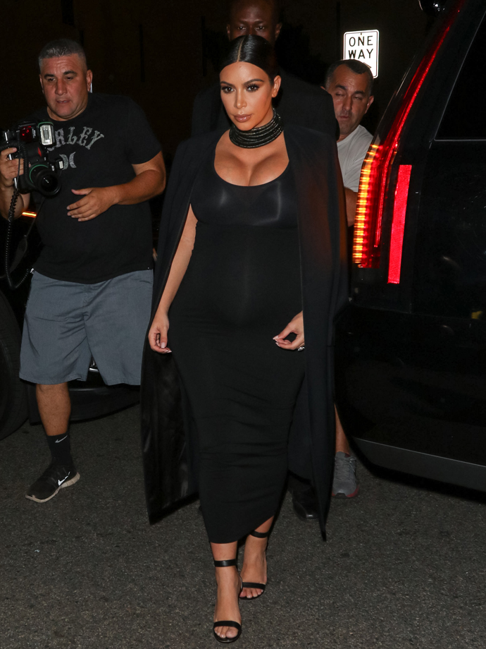 30 лучших нарядов беременной Ким Кардашьян