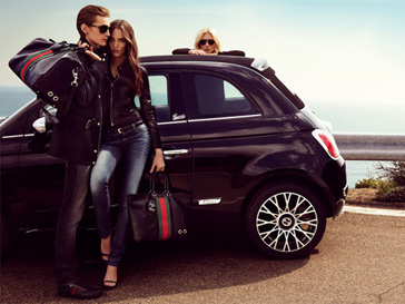 Дизайн Fiat 500C by Gucci содала креативный директор бренда Gucci Фрида Джаннини Дизайн Fiat 500C by Gucci содала креативный директор бренда Gucci Фрида Джаннини