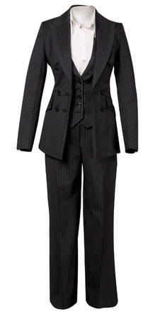 Сорочка, Massimo Dutti, 2450 руб.; пиджак, брюки и жилет, Karen Millen, 12 680, 7009 и 6308 руб. Сорочка, Massimo Dutti, 2450 руб.; пиджак, брюки и жилет, Karen Millen, 12 680, 7009 и 6308 руб.