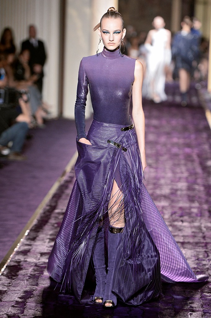 В Париже прошел показ Atelier Versace