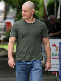 Мэтта Деймона было не узнать в новом имидже. Мэтт Деймон (Matt Damon)