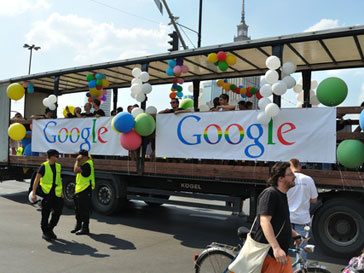 Google встал на борьбу с пиратским контентом Google встал на борьбу с пиратским контентом
