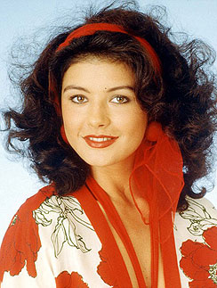 Кэтрин Зета-Джонс (Catherine Zeta-Jones) Кэтрин Зета-Джонс (Catherine Zeta-Jones)
