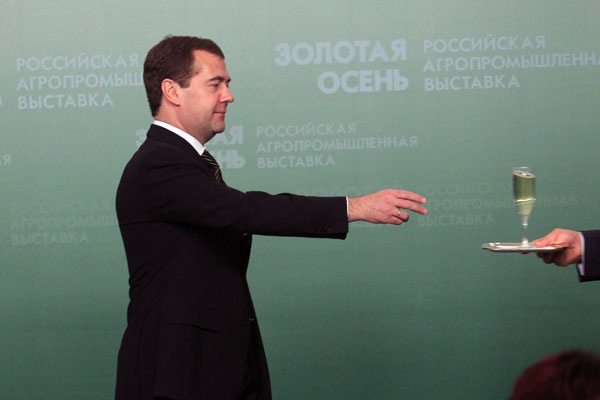 Дмитрий Медведев Дмитрий Медведев