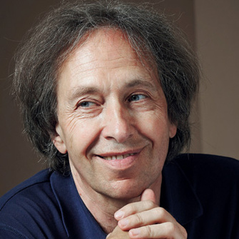 Паскаль Брюкнер (Pascal Bruckner), философ, писатель, преподает в парижском Институте политических исследований.