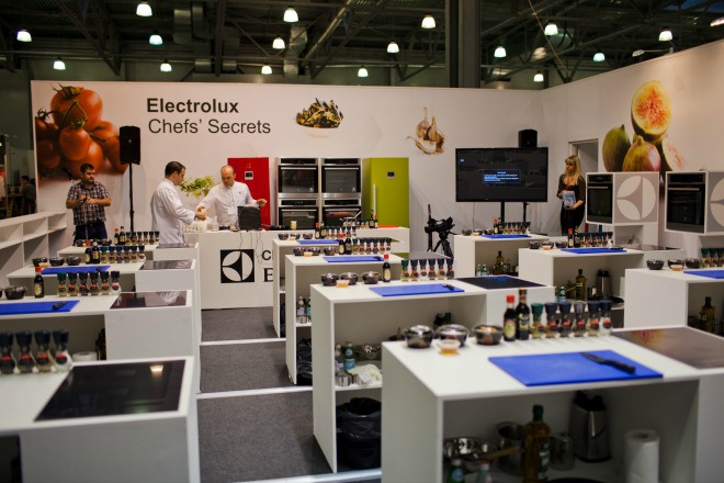 Испытать свои силы в кулинарном искусстве можно на площадке Electrolux Chefs’ Secrets испытать свои силы в кулинарном искусстве можно на площадке Electrolux Chefs’ Secrets