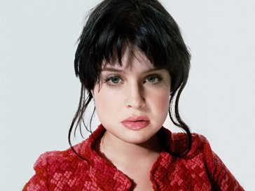 Келли Осборн (Kelly Osbourne) запечатлена весело проводящей время в одном из баров Лос-Анджелеса Келли Осборн (Kelly Osbourne) запечатлена весело проводящей время в одном из баров Лос-Анджелеса