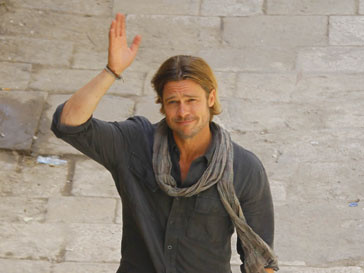 Брэд Питт (Brad Pitt) подарил каждому своему ребенку по пони Брэд Питт (Brad Pitt) подарил каждому своему ребенку по пони
